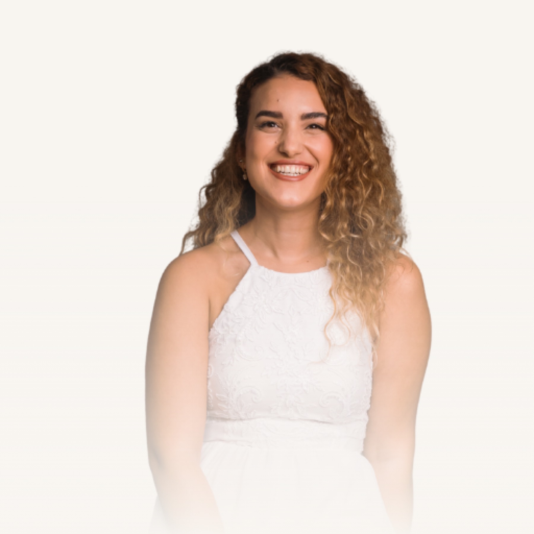 עדי נאור - מעצבת שמלות כלה וערב